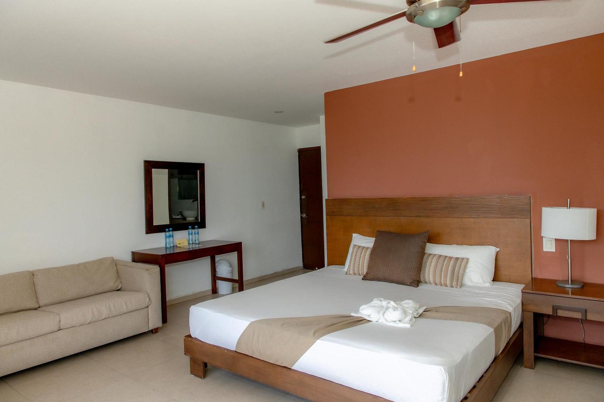 Quinto Sole Hotel Mahahual Exterior photo