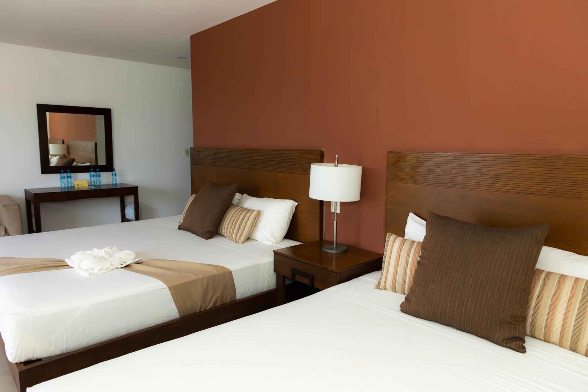 Quinto Sole Hotel Mahahual Exterior photo