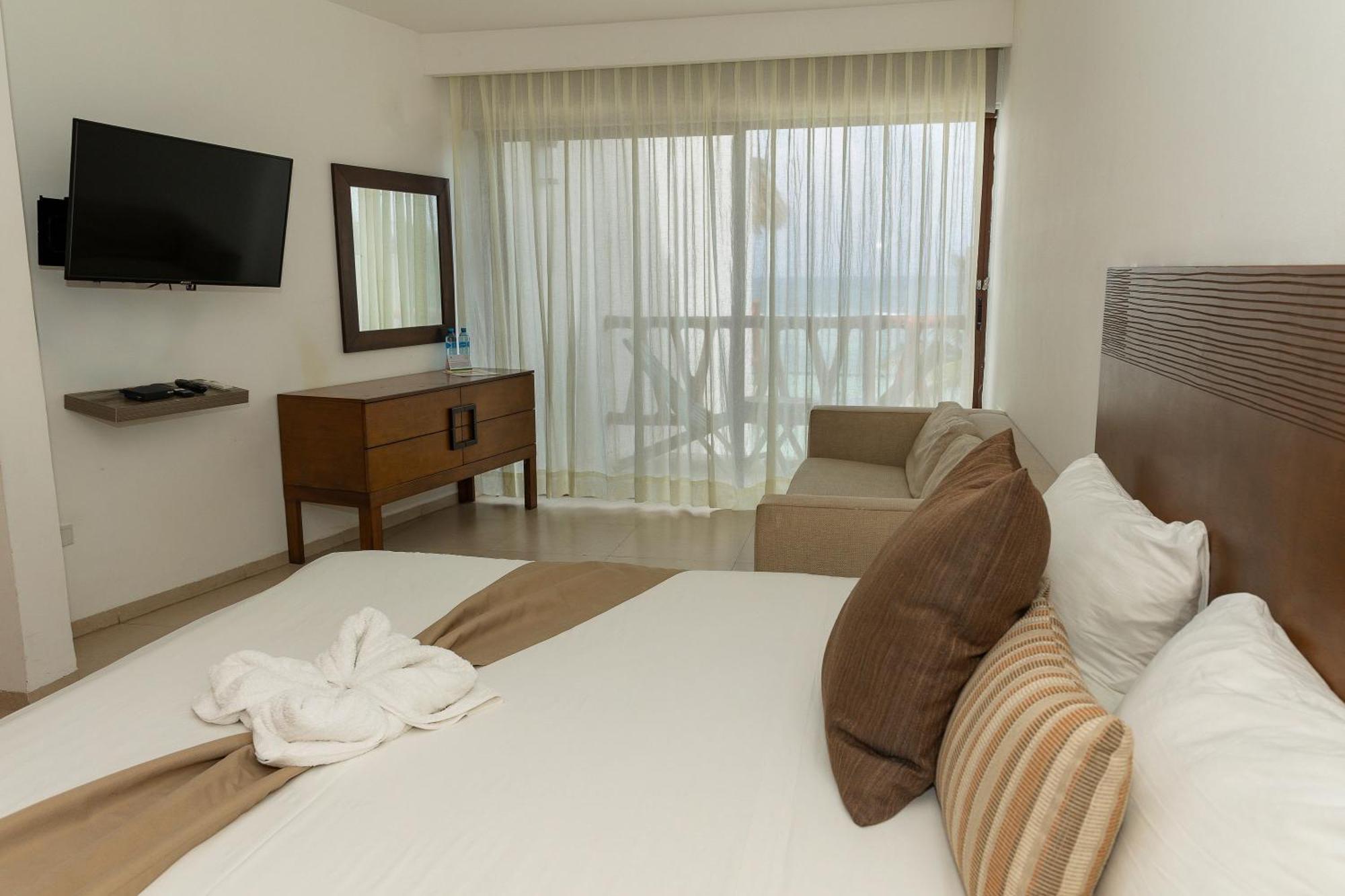 Quinto Sole Hotel Mahahual Exterior photo