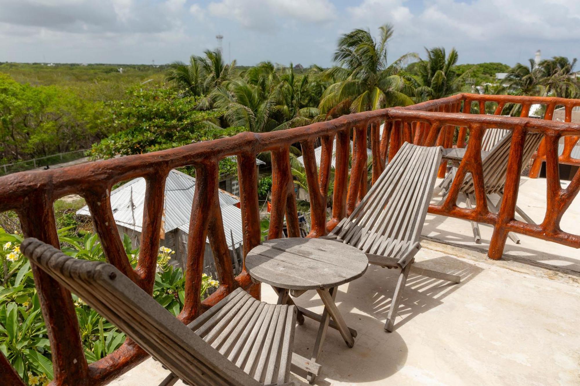 Quinto Sole Hotel Mahahual Exterior photo