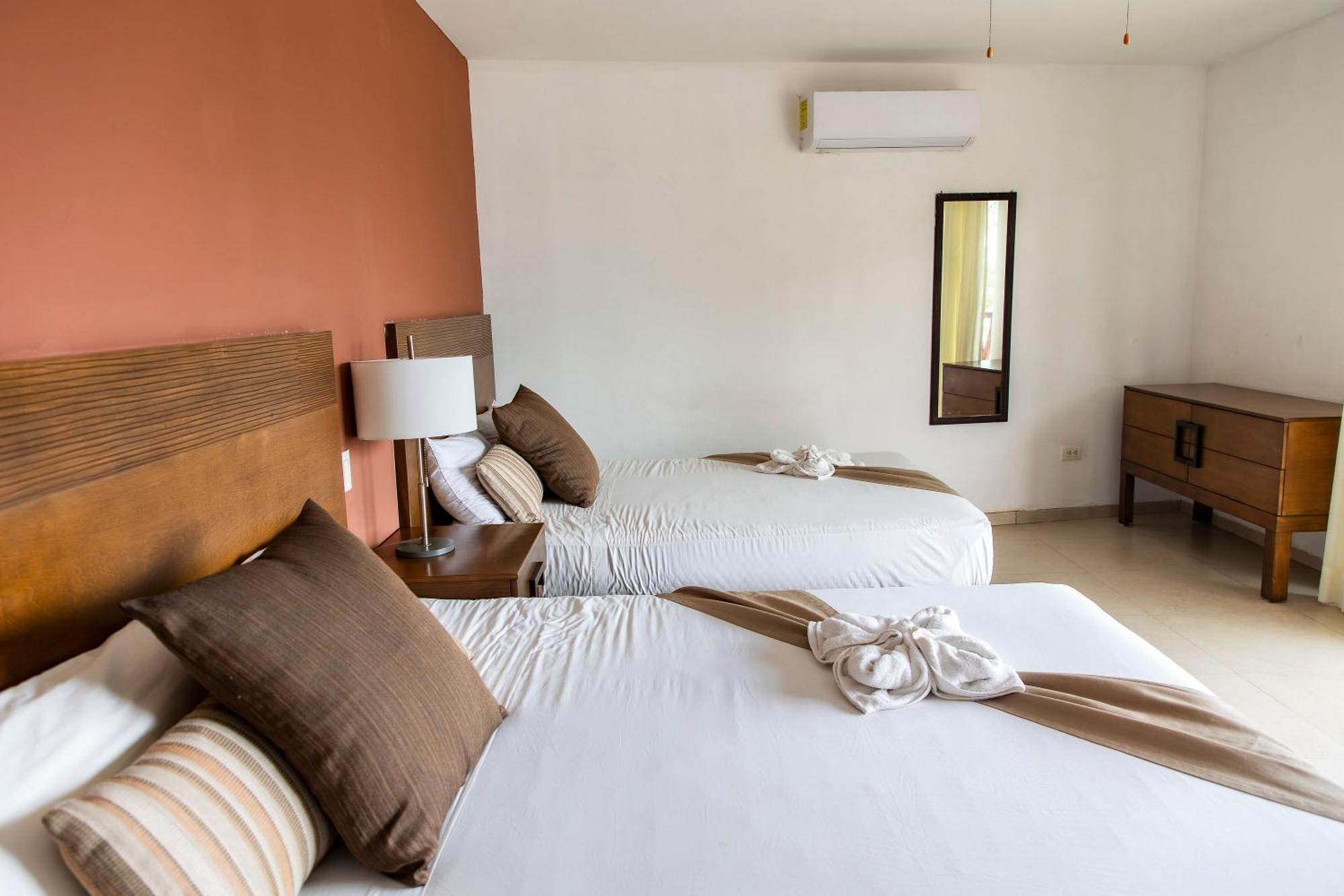 Quinto Sole Hotel Mahahual Exterior photo
