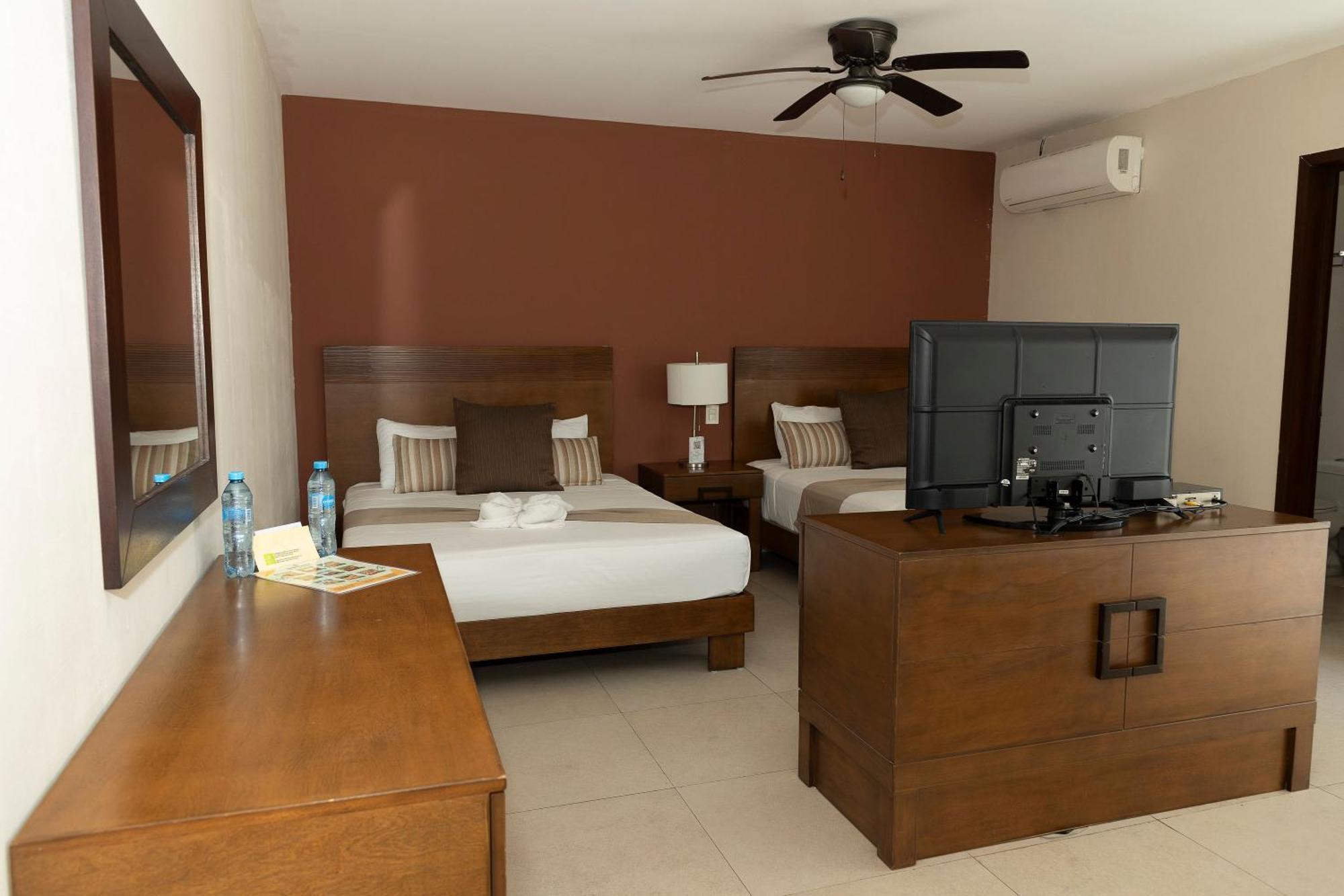 Quinto Sole Hotel Mahahual Exterior photo
