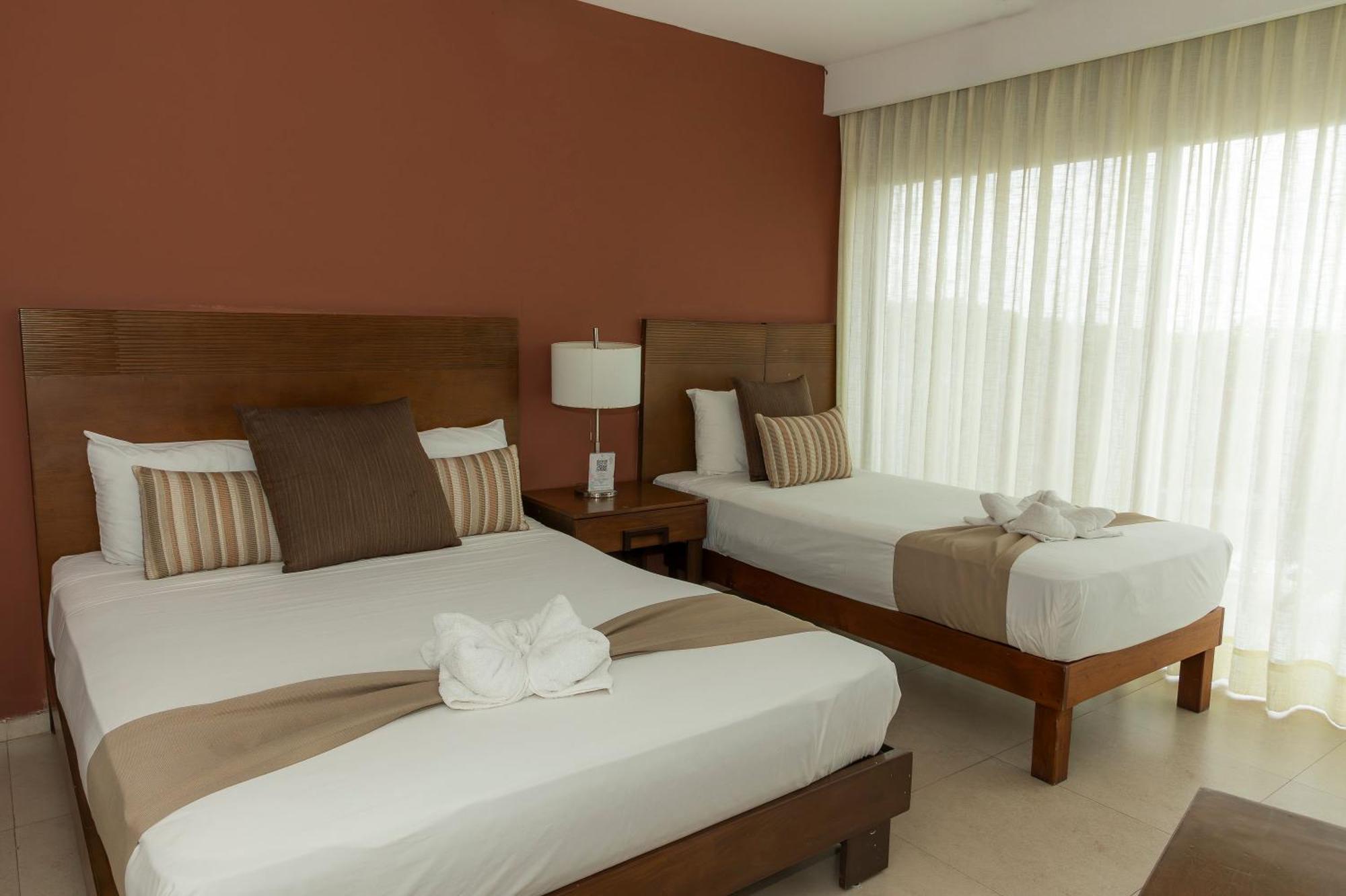 Quinto Sole Hotel Mahahual Exterior photo