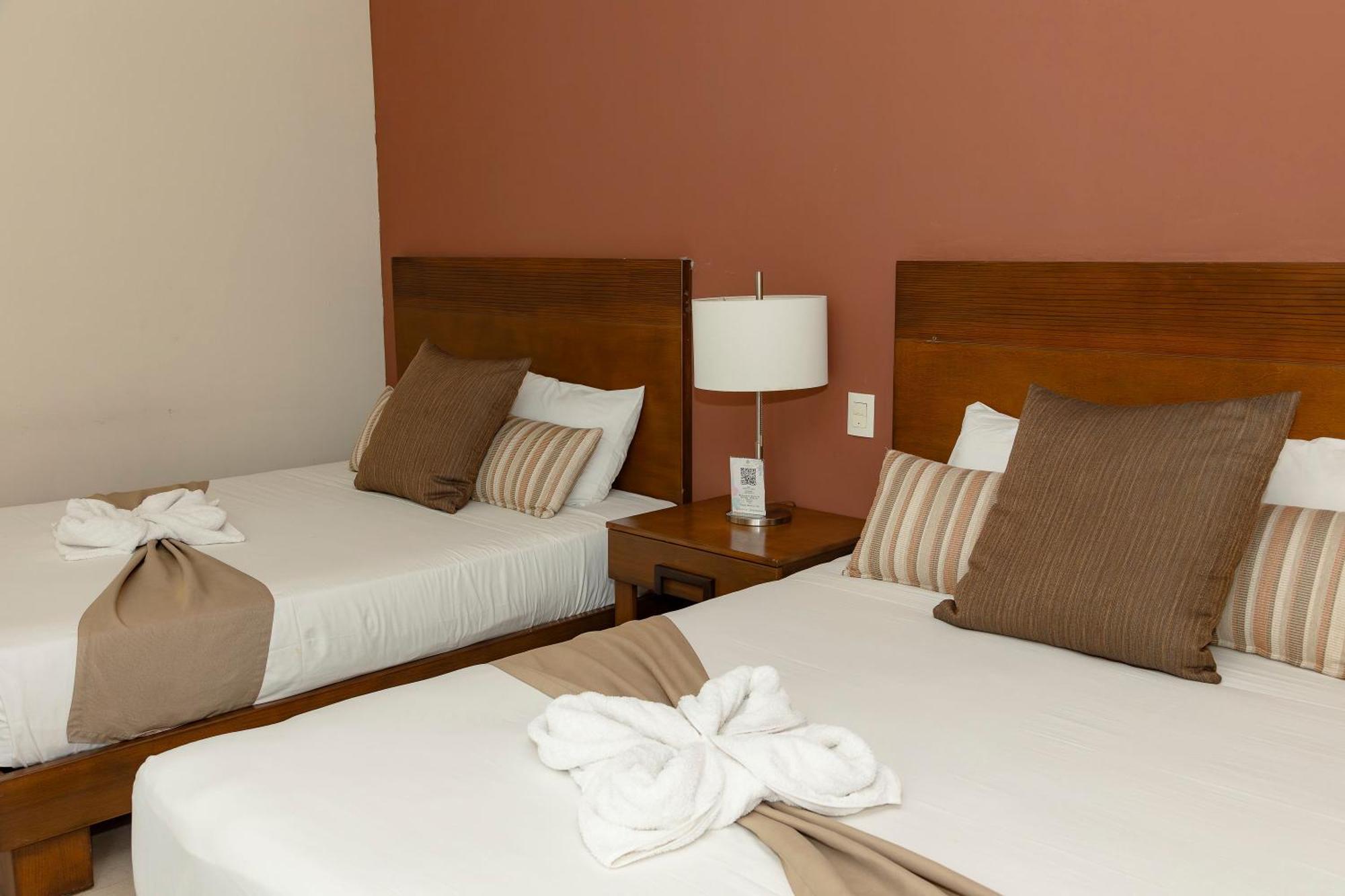 Quinto Sole Hotel Mahahual Exterior photo